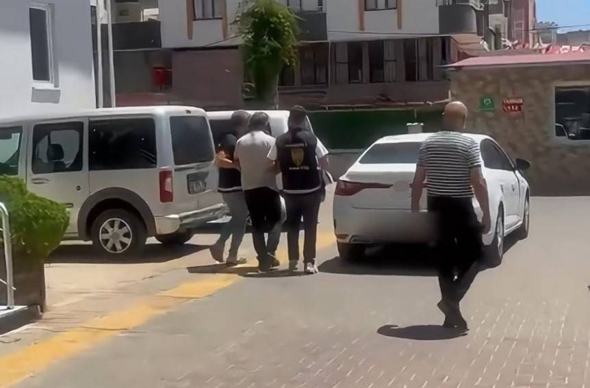Güpegündüz bahçesine girip boynunu kırmaya çalışmıştı! Kahreden haber 2
